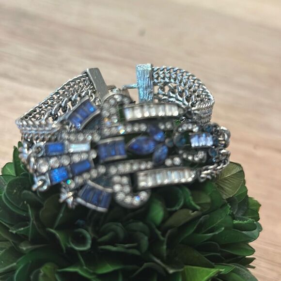 Chloe + Isabelle Long pearl necklace - Picture 2 of 5